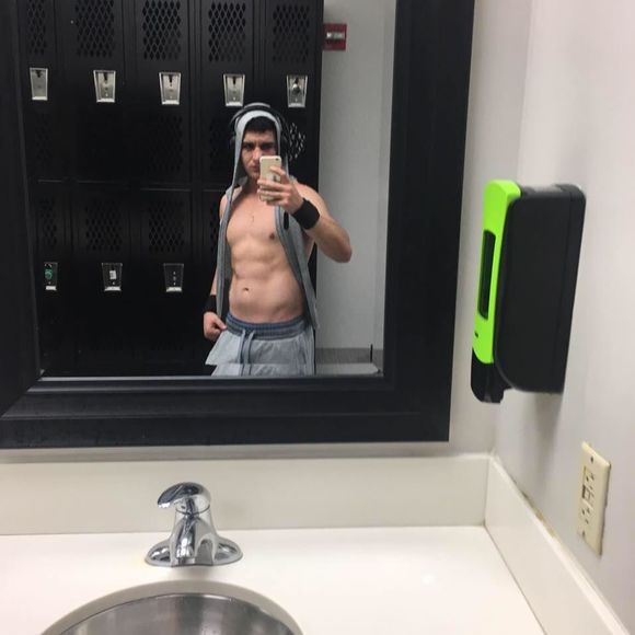 Meet your Posher, Emmanuel - Picture 1 of 1